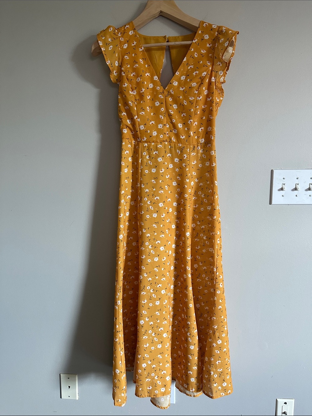 Final sale! Open back chiffon dress - Picture 10 of 14